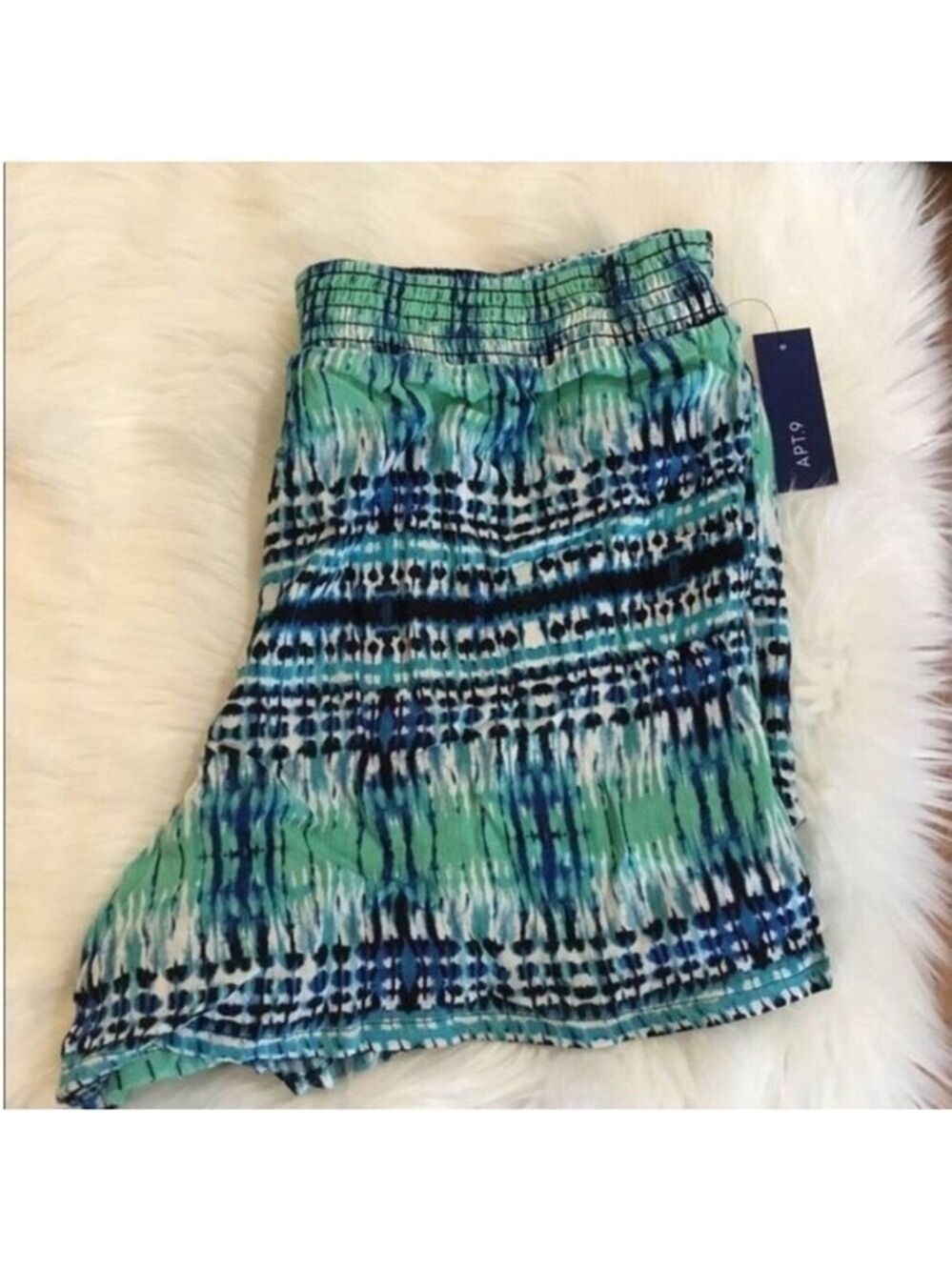 Apt 9 pull on rayon shorts Woman’s size XXL blue green black white - Picture 11 of 11
